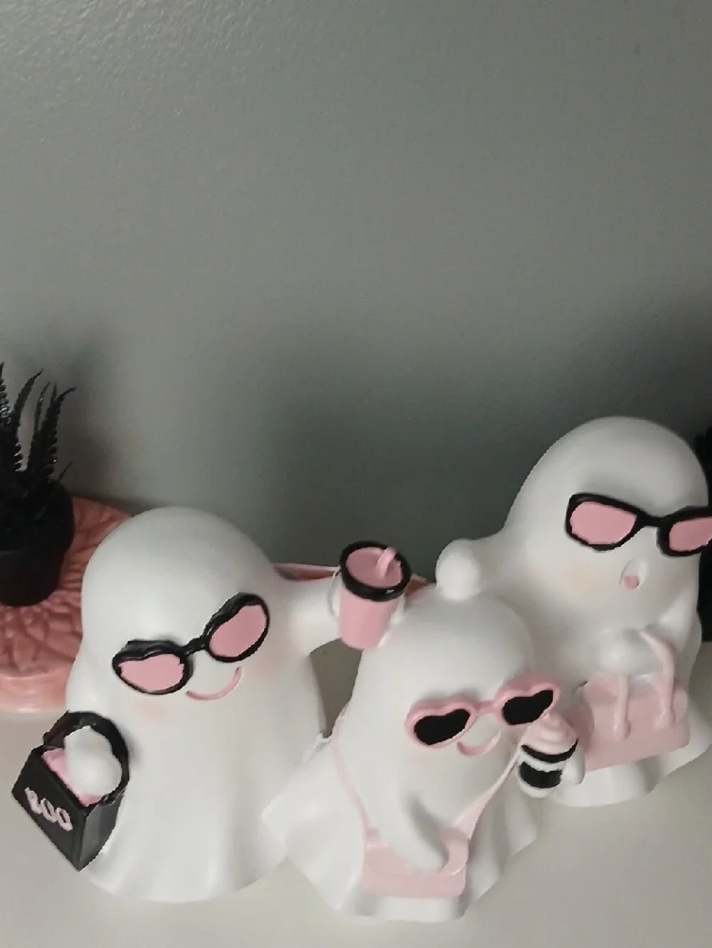 New! Pink & White Ghost Trio Party Figurines - Cute Halloween Table Decor NWT